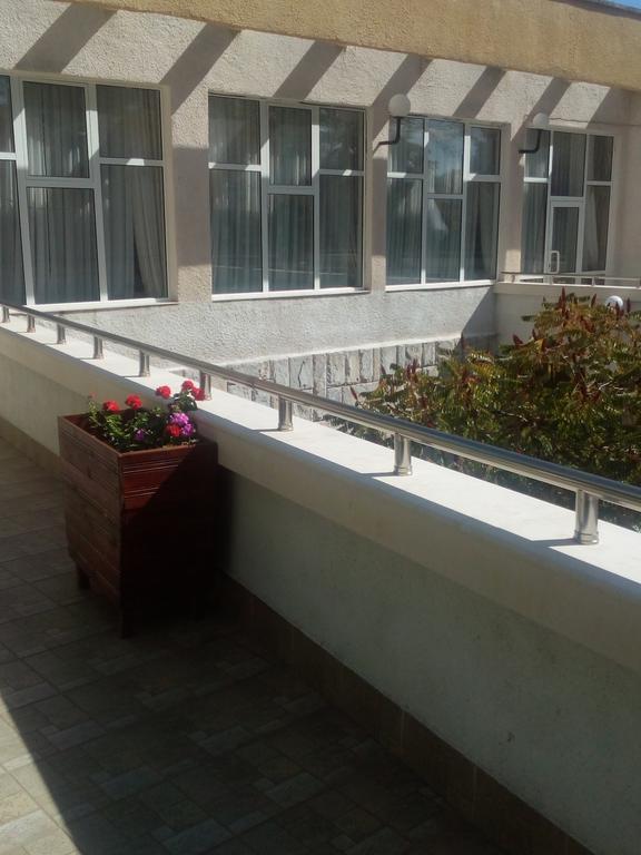 Балнеохотел Роза Streltscha Exterior foto